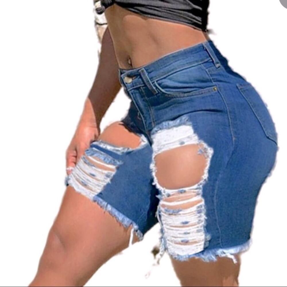 Denim Blvd Los Angeles blue distressed Jean shorts size small